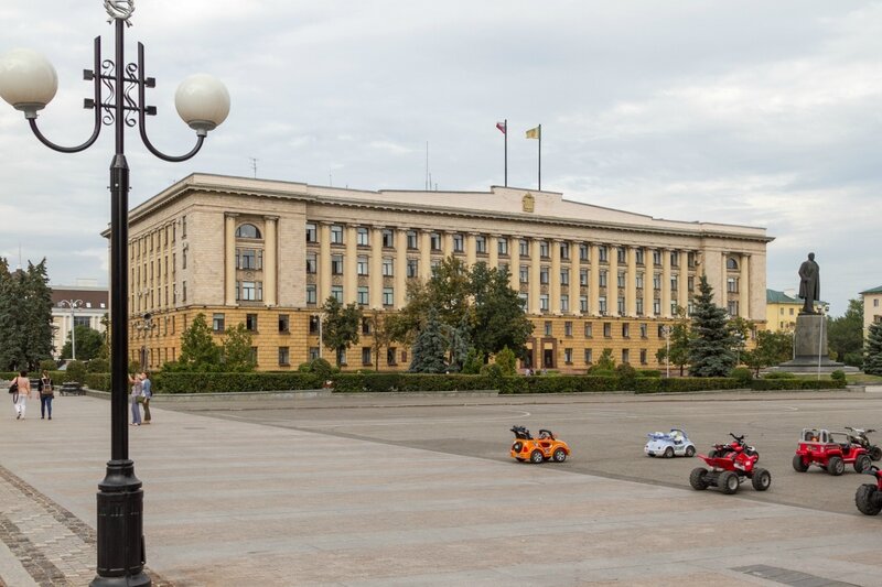 Площадь Ленина, здание Правительства Пензенской области, Пенза
