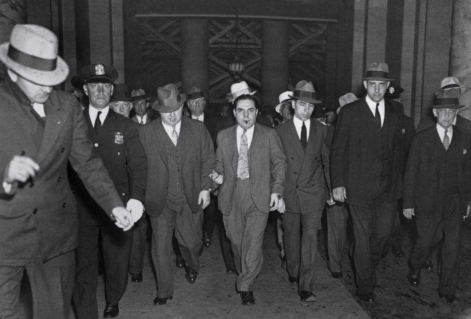 Черно-белые фотографии жестокого мира гангстеров Америки 1930-х годов