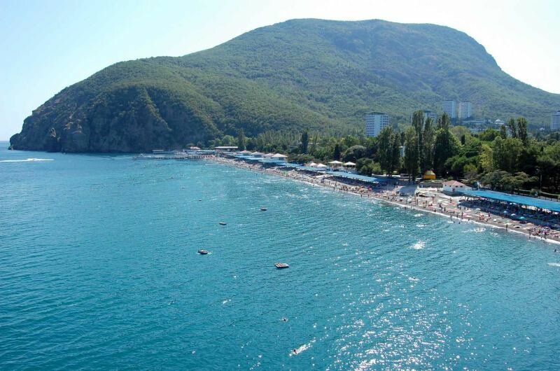 Где лучшие пляжи Крыма - близ Севастополя и Феодосии
