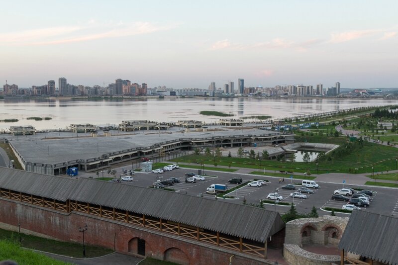 Вид на Казань со смотровой площадки Казанского кремля