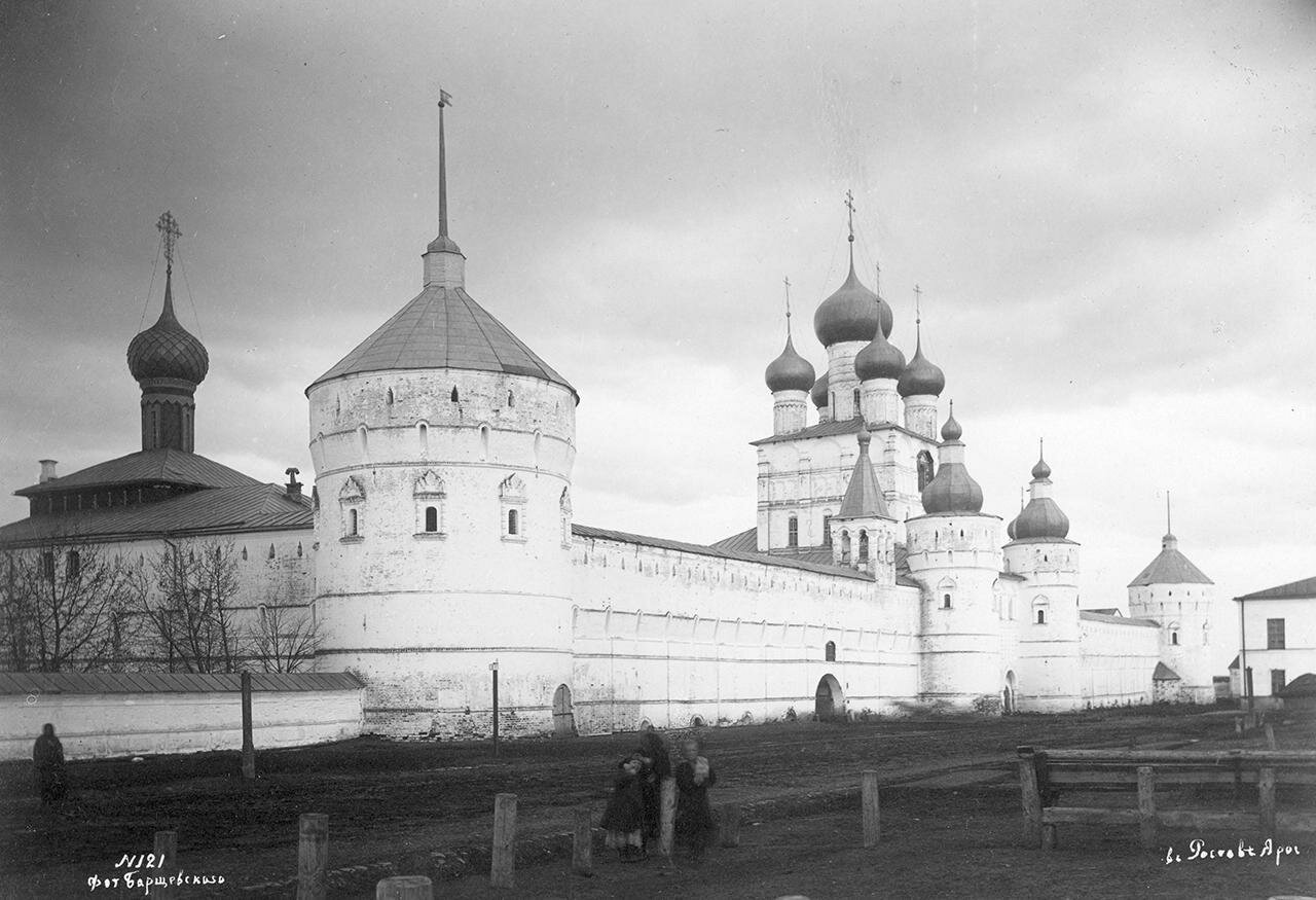 Вид кремлевской стены с западной стороны