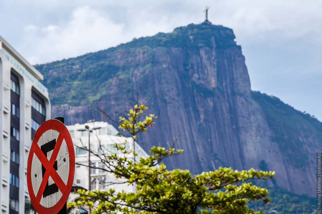 Знак стоянка запрещена в Рио estacionamento