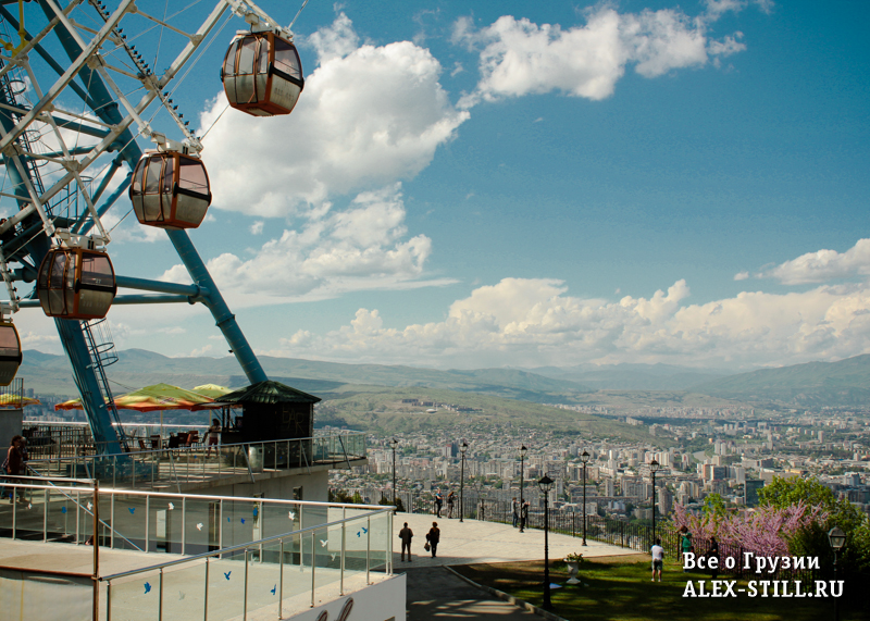 Парк Мтацминда в Тбилиси