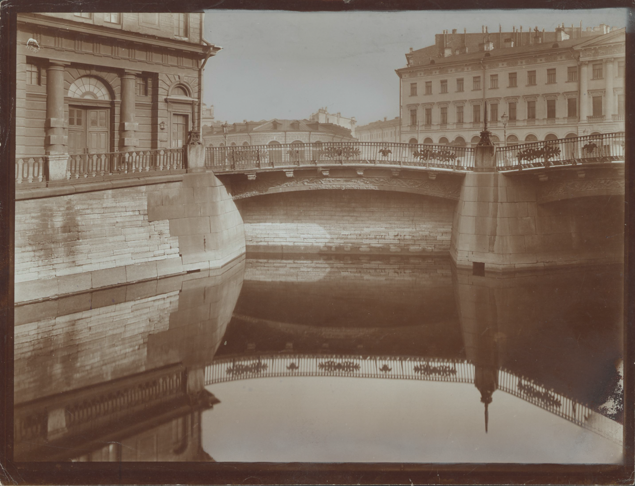 1912. Театральный мост
