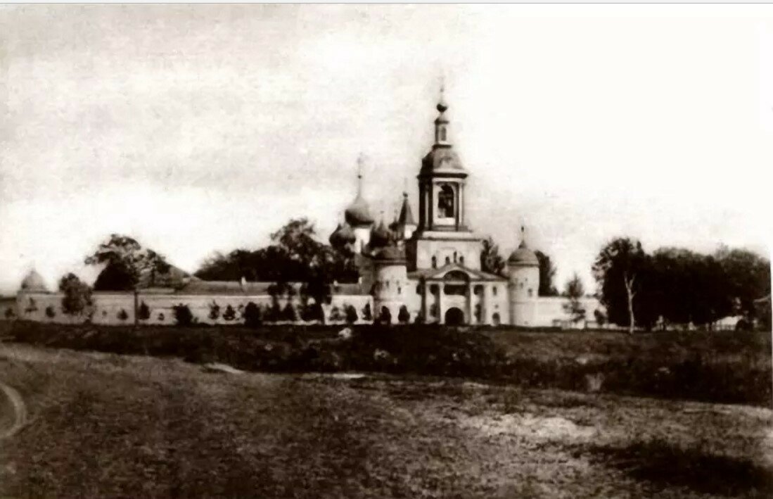 Окрестности Ростова-Великого. Авраамиев монастырь