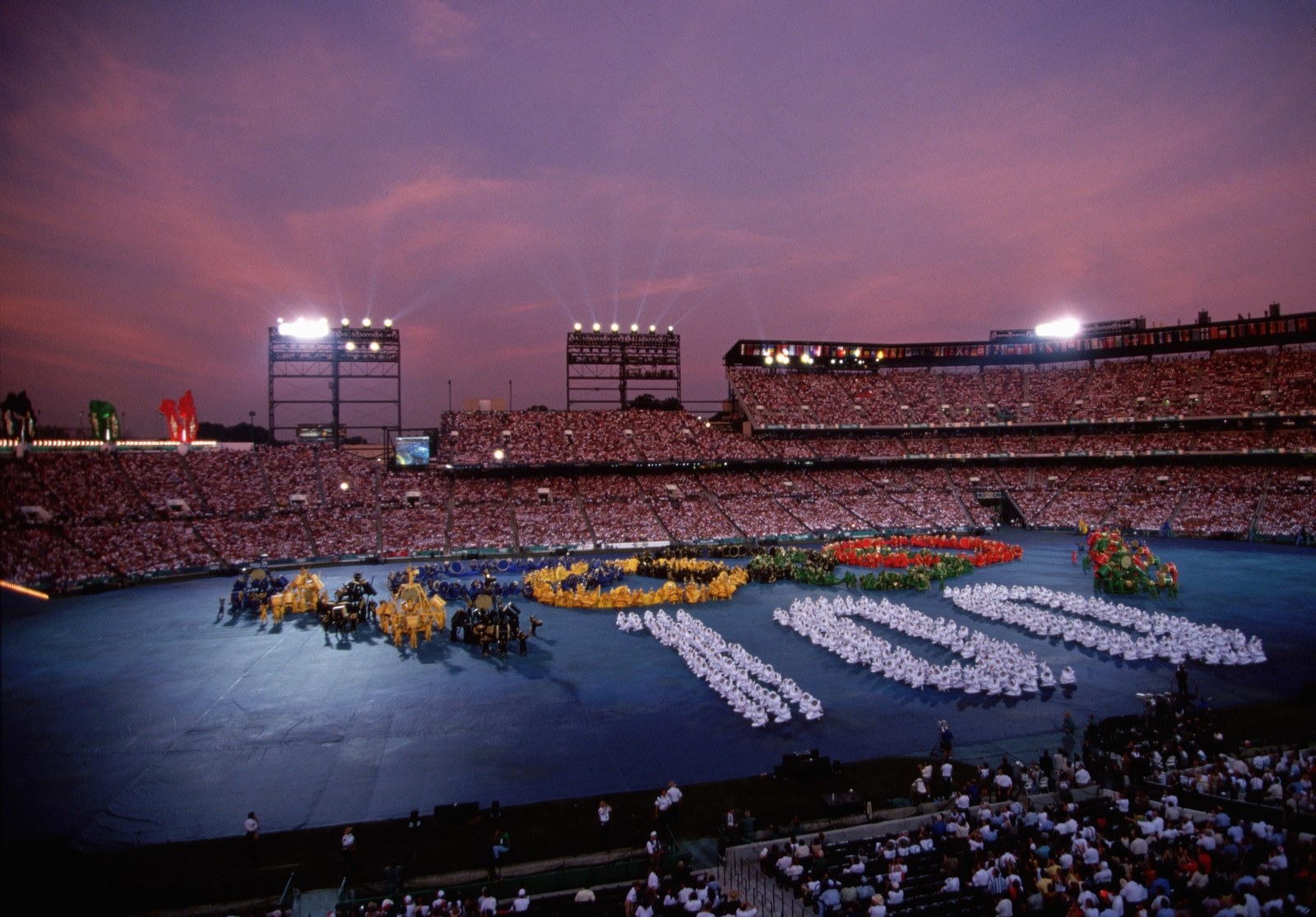 Столица олимпиады 1996 года. Олимпийские игры в Сиднее 2000. Олимпийские игры Атланта 1996. Олимпийский стадион Сидней 2000.
