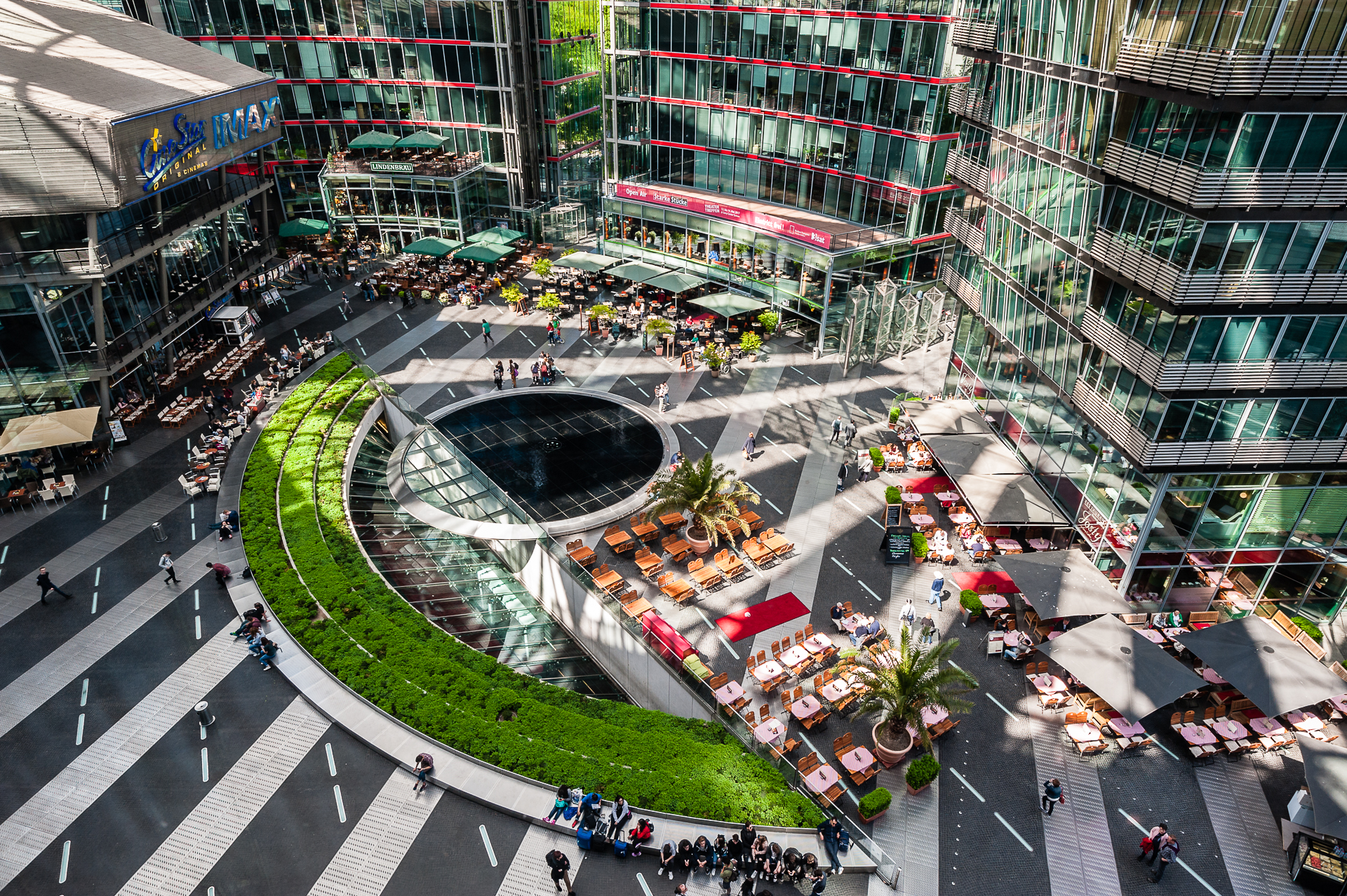 Sony center. Sony Center Берлин. «Сони-центр», Берлин (Германия. Центр Sony в Германии. Sony Center Берлин сверху.