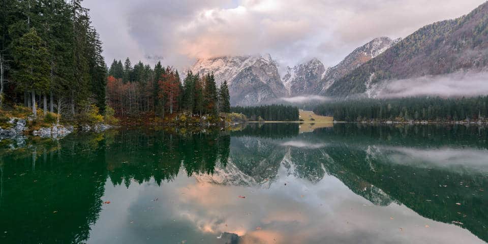 Озера Италии осенью