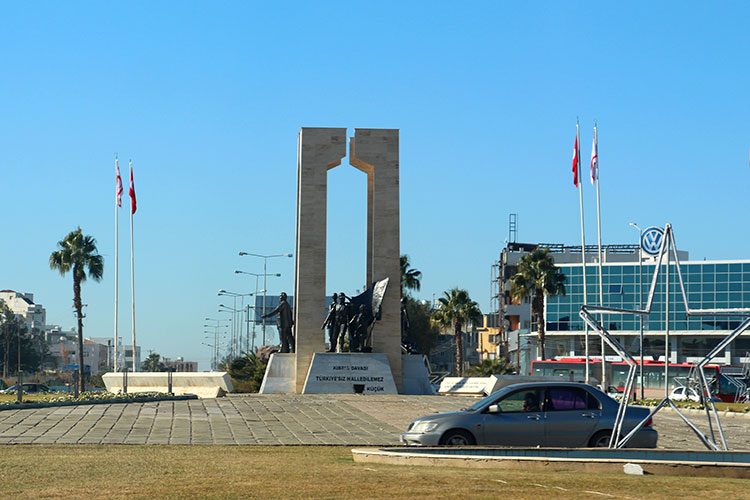 Монумент национальной борьбы и спасения