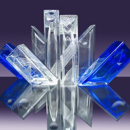 Выставка «За далью — даль. 45 лет романа со стеклом»