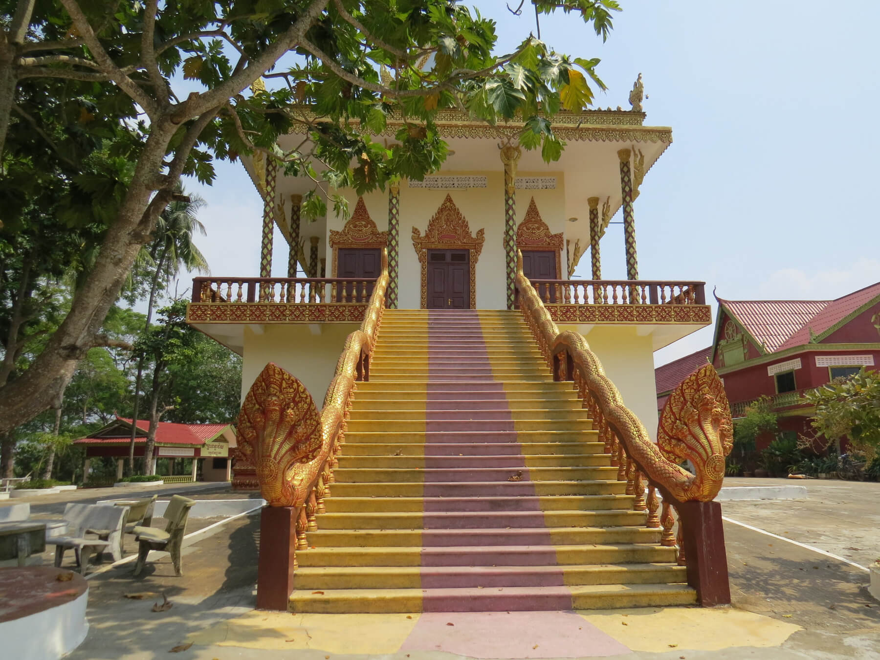 Буддийский храм Ват Леу