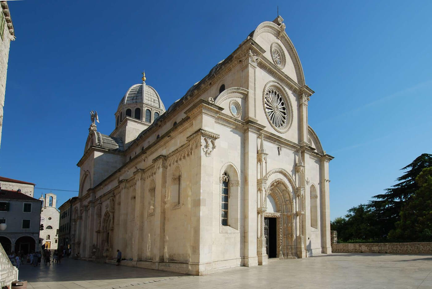 Кафедральный собор The Cathedral of St James