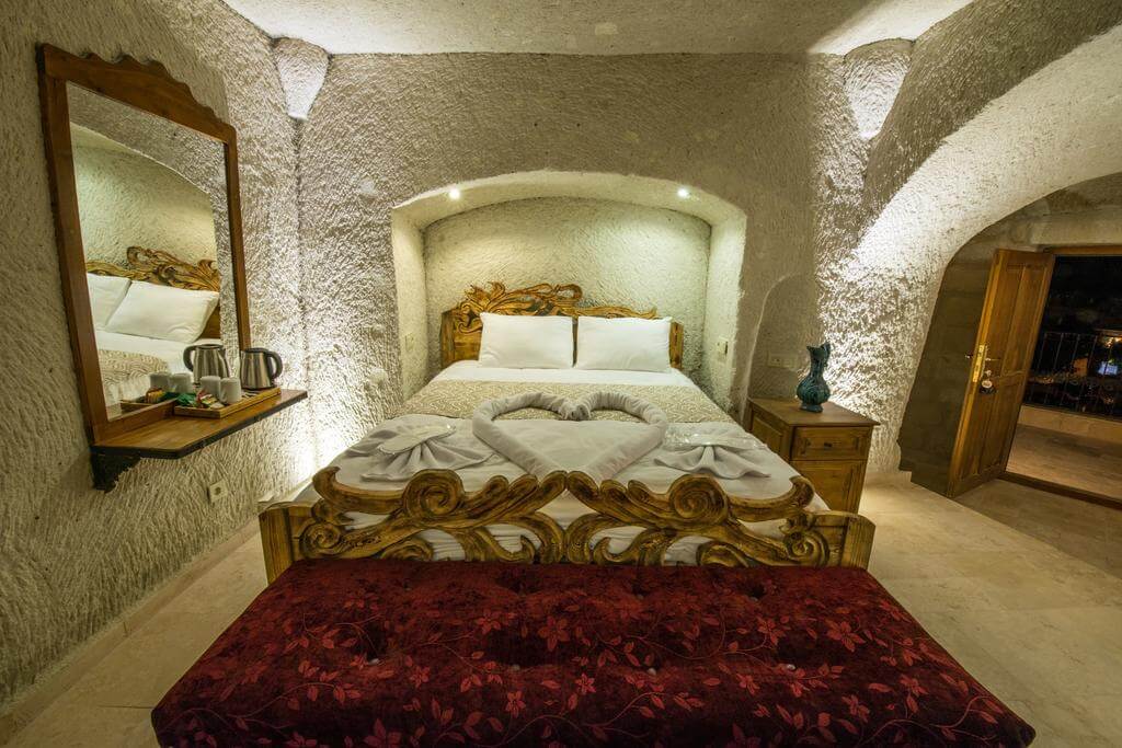 Номер отеля Charming Cave Hotel