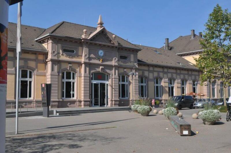 Железнодорожный вокзал в Баден-Бадене
