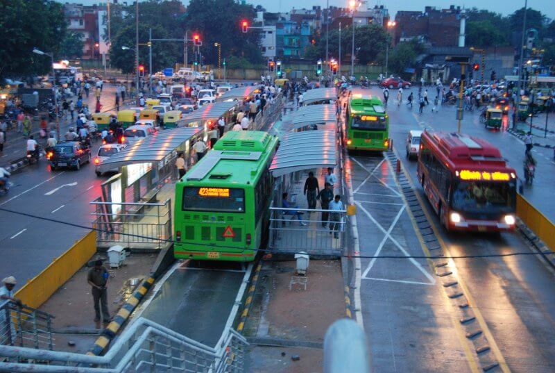 Автобусная станция в Дели