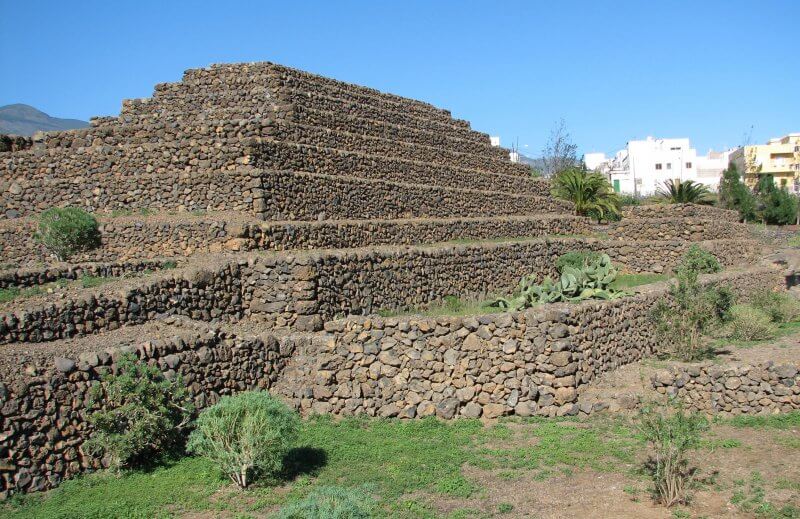 Пирамиды Гуимар из камней