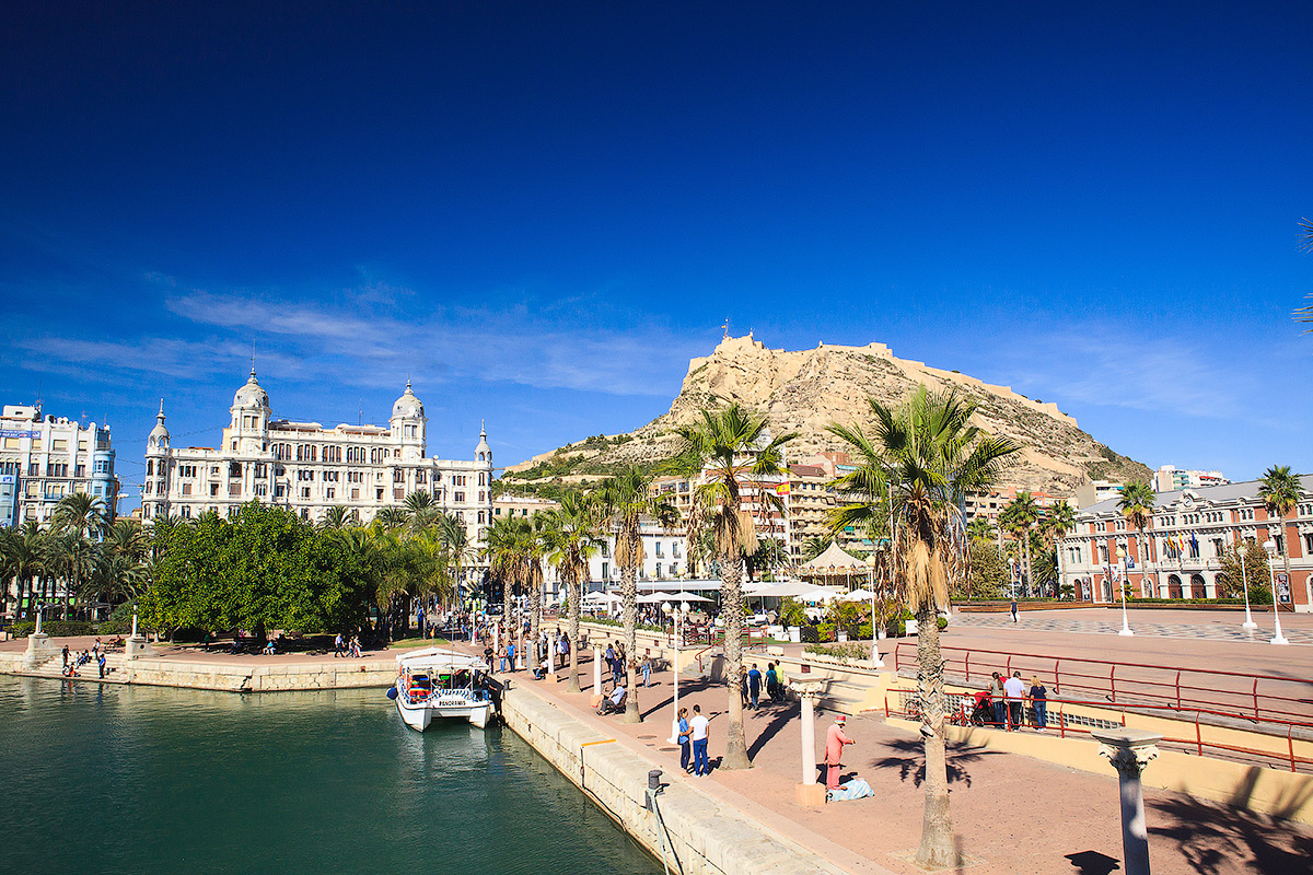 Аликанте испания фото. Alicante Испания. Аликанте, Алакан. Аликанте центр города. Аликанте Испания центр города.