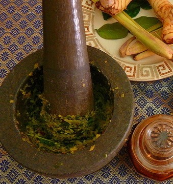 Приготовление curry paste