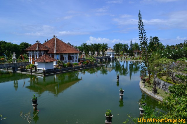Водный дворец Бали