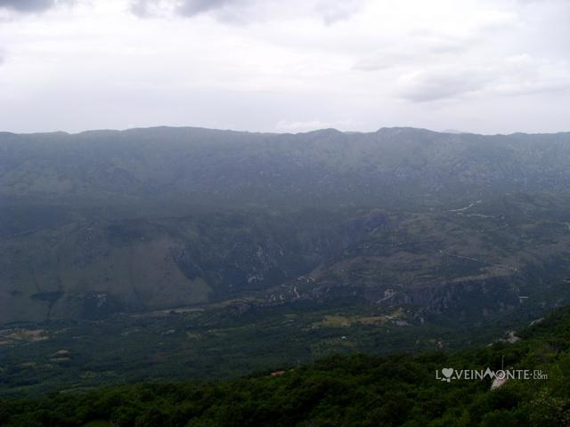 Вид на горы Острог
