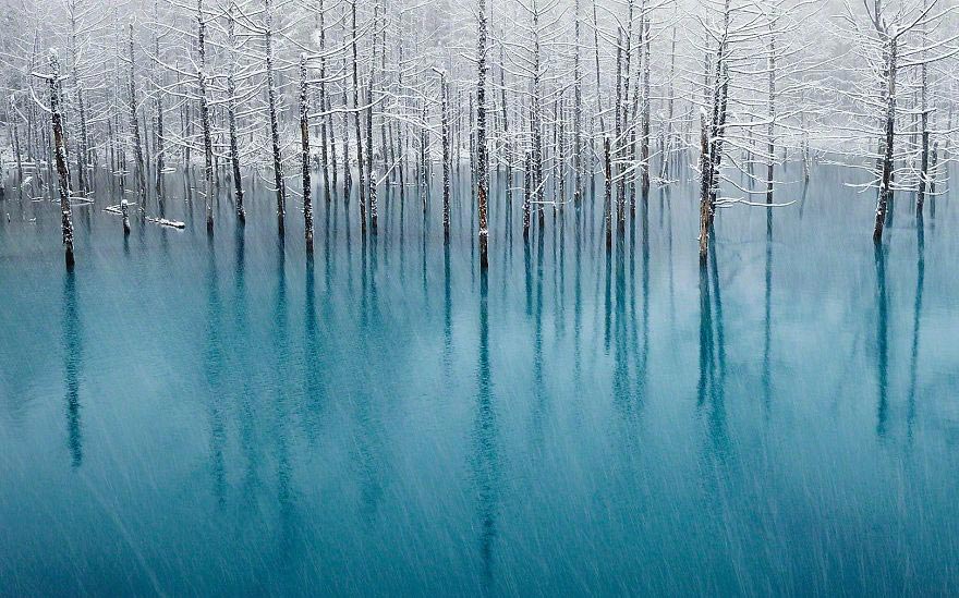 Япония: самые красивые места Japan Голубой пруд на острове Хоккайдо