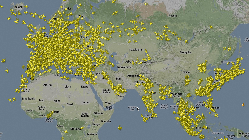 Движение в реальном времени. Карта полётов самолётов над Европой. Интерактивная карта перелетов самолетов. Карта полётов самолётов над Россией. Схема полетов самолетов в реальном времени.