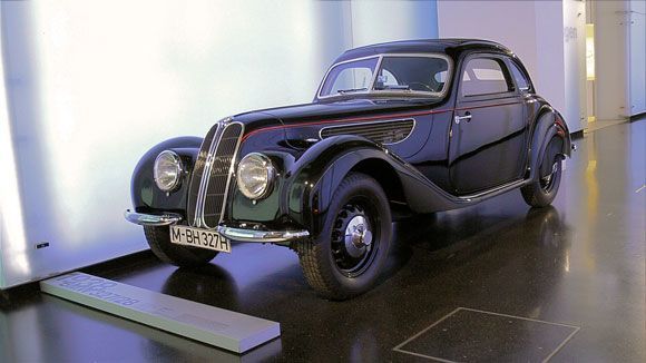 Музей БМВ - BMW 327/28.