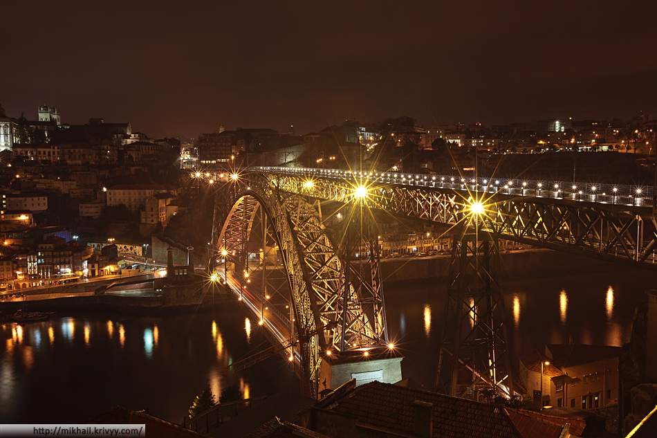 Мост Понте-де-Дон-Луиш (Ponte de D. Luís). Вид со стороны Вила-Нова-ди-Гая.