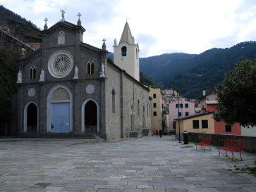 Церковь Иоанна Крестителя. Риомаджоре, Чинкве Терре, Италия, 2011
