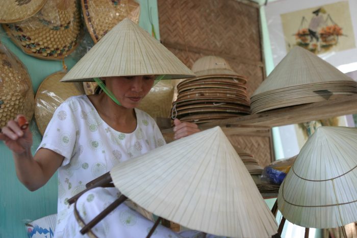Какие сувениры привезти из Вьетнама