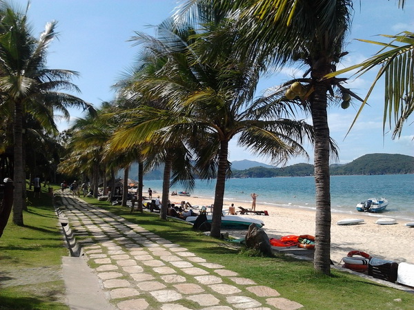Городской пляж в Нячанге Nha Trang