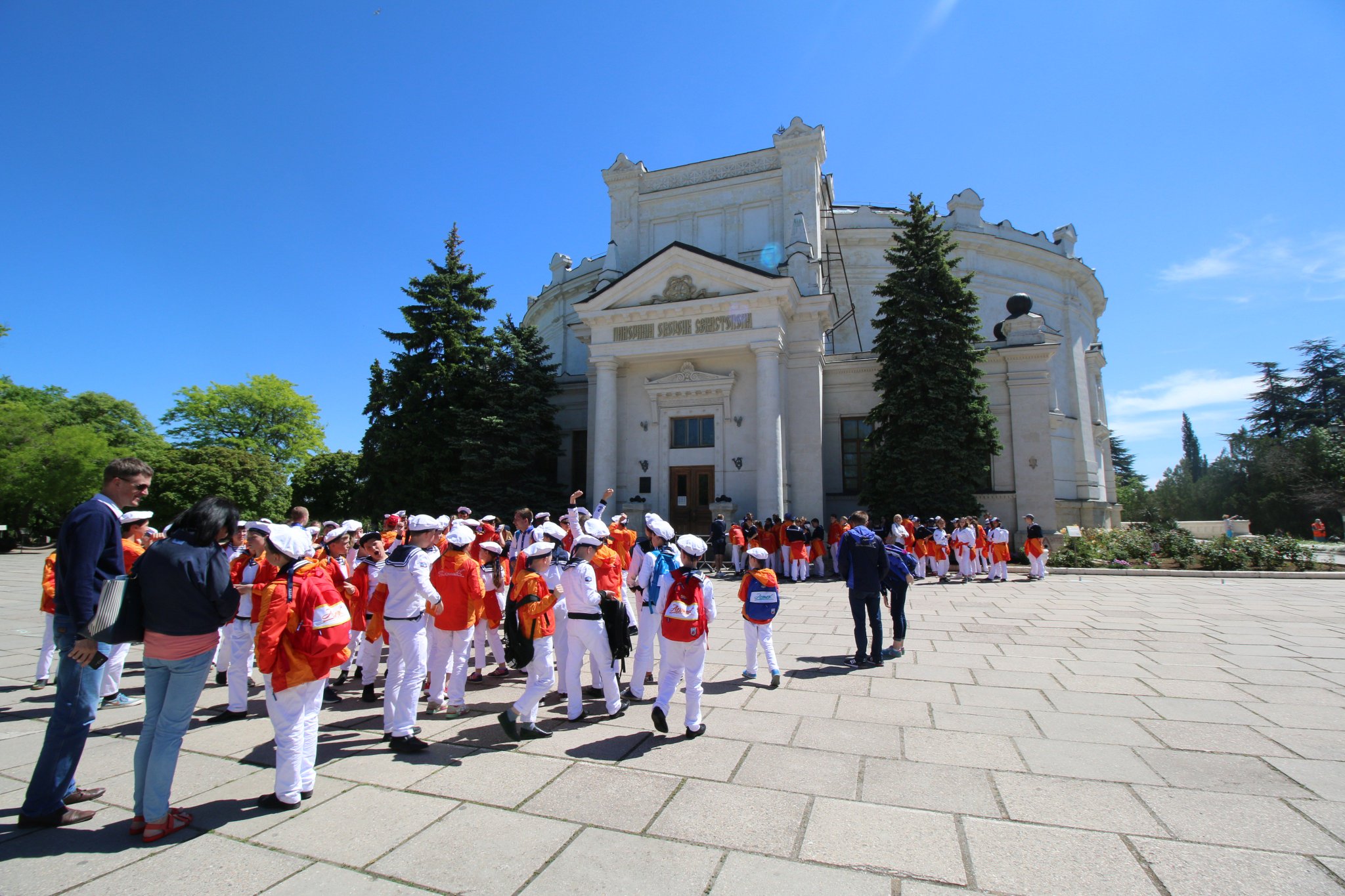 нахимовское училище в санкт-петербурге кадеты. морской колледж владивосток на каплунова. севгу фото. как одеваются в украине. курсанты нахимовского военно-морское училище в санкт-петербурге.