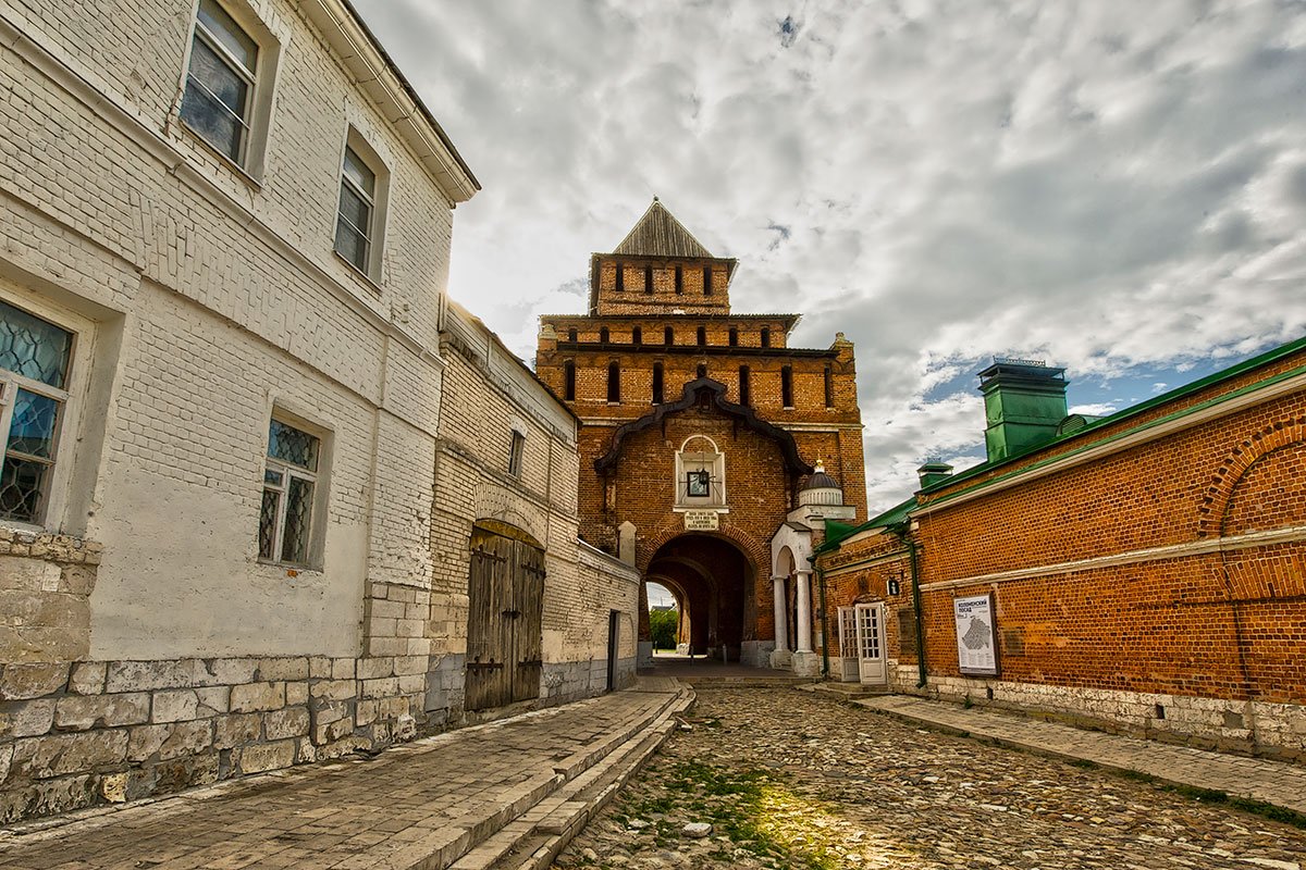 Пятницкие ворота в коломне фото