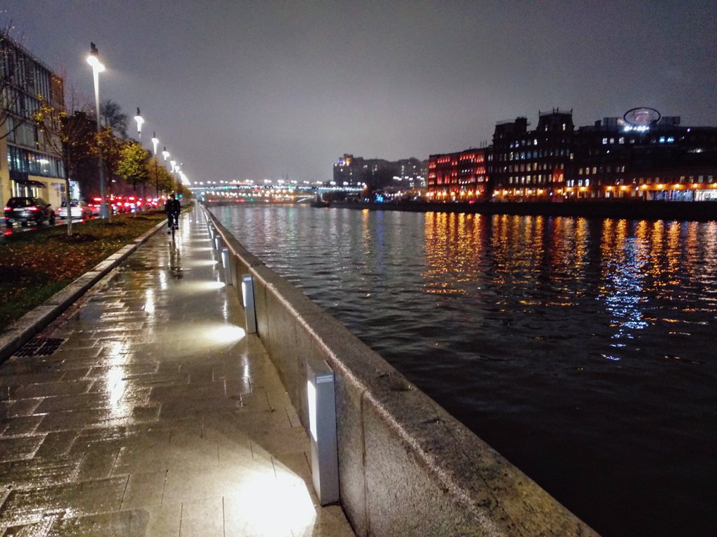 Вечерняя москва погулять. Набережная Москва. Москва Центральная набережная. Красивые Набережные мира. Красивые Набережные Москвы.