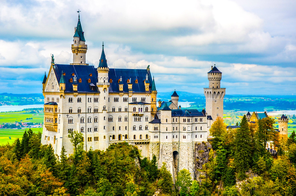 Самый известный замок в германии нойшванштайн