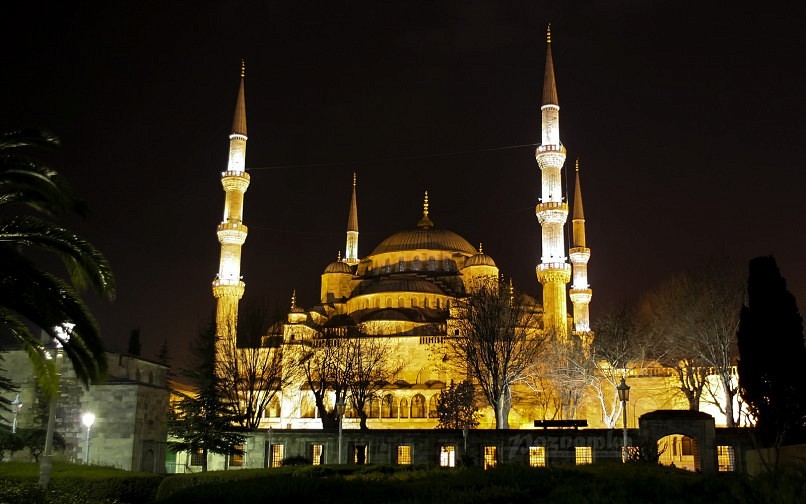 Голубая мечеть в Стамбуле (Sultanahmet Camii)