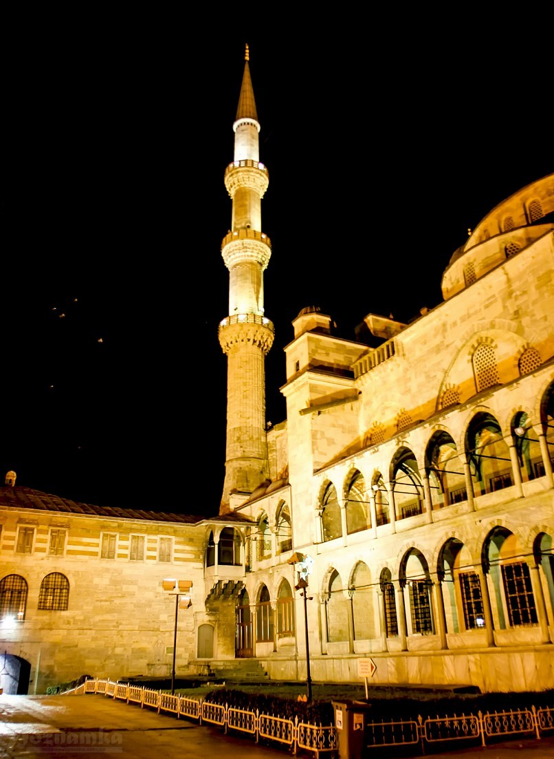 Голубая мечеть в Стамбуле (Sultanahmet Camii)