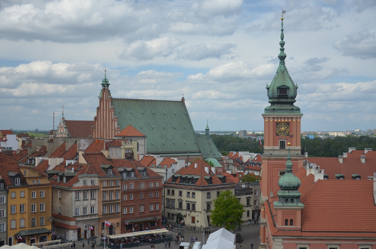9878xnUggOE Варшава - столица Польши.