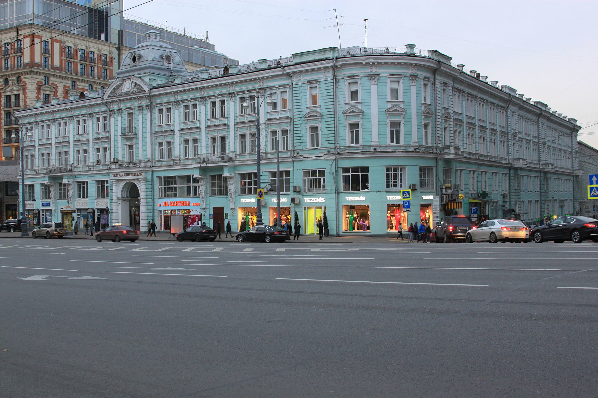 e5AG15aw71Y Тверская улица - главная улица Москвы.