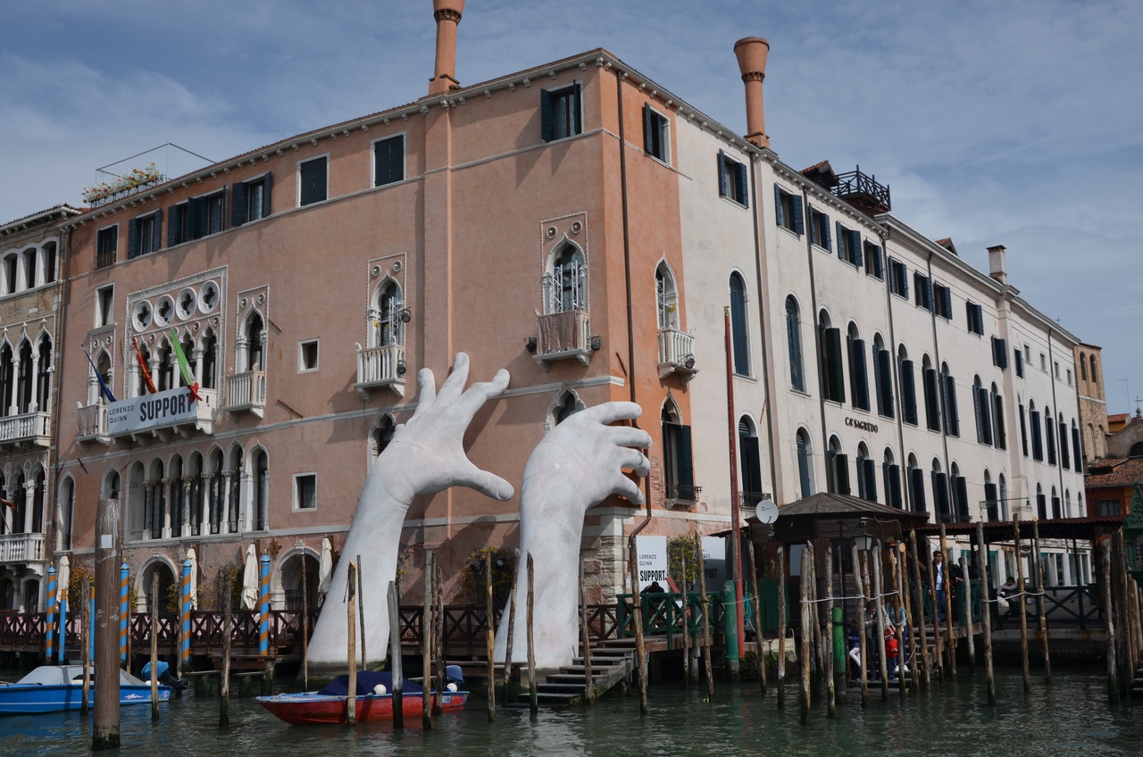 NMTyErY6_rY Венеция — один из самых романтичных уголков мира.