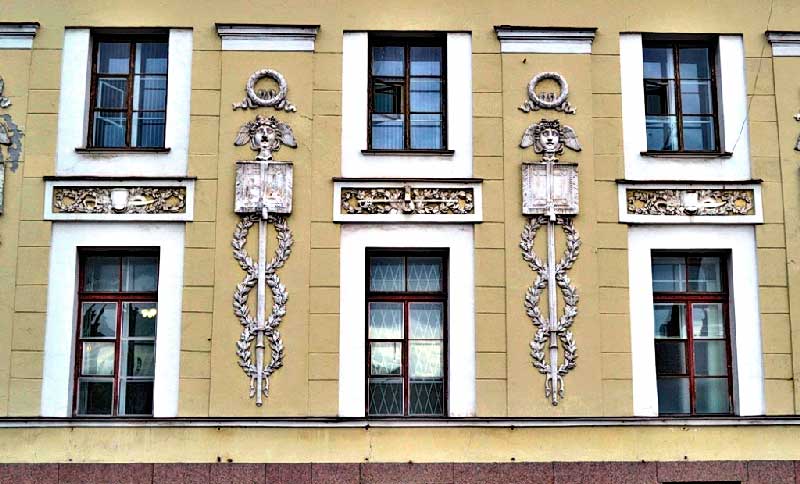 Декор Главного фасада Штаба Гвардейского корпуса