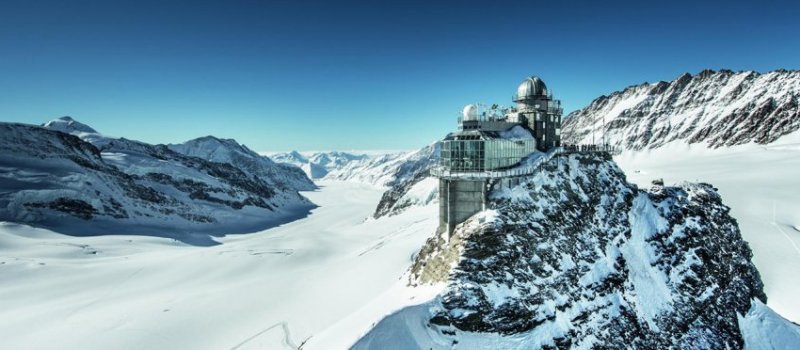 Samye-luchshie-zimnie-kurorty-SHvejtsarii-Grindelvald-gora-YUngfrau-vershina-Evropy