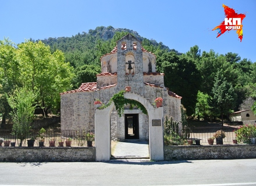 На Родосе множество прекрасных и древних православных церквей. 