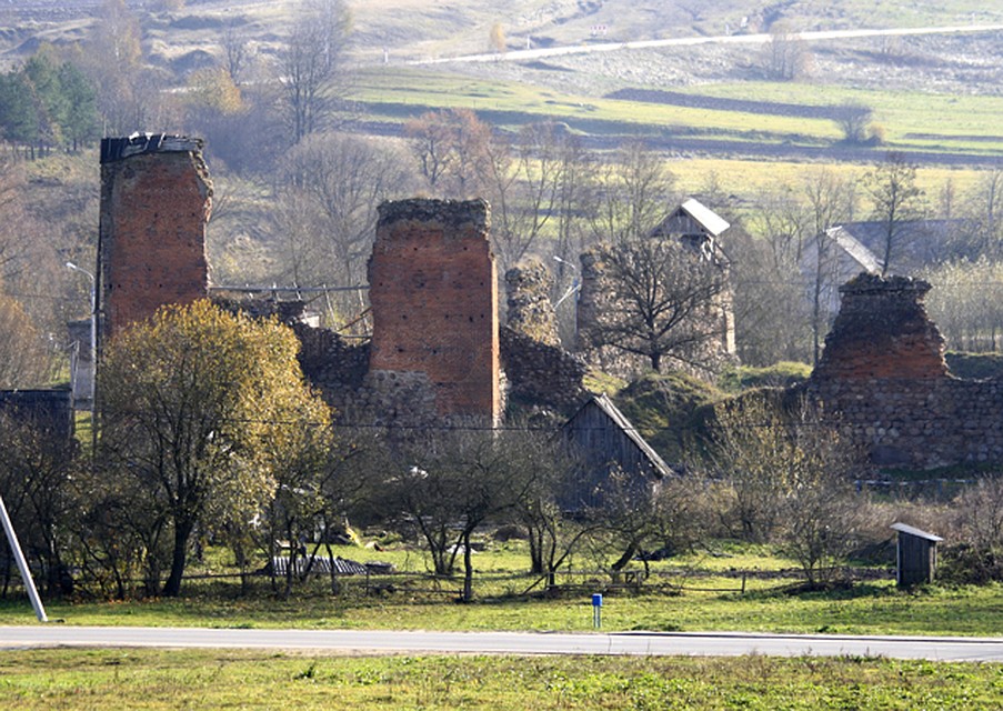 Кревский замок знаменит своими легендами и историческими событиями Фото: Сергей ГАПОН