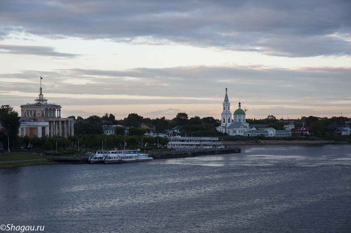 Вид с Нового Волжского моста