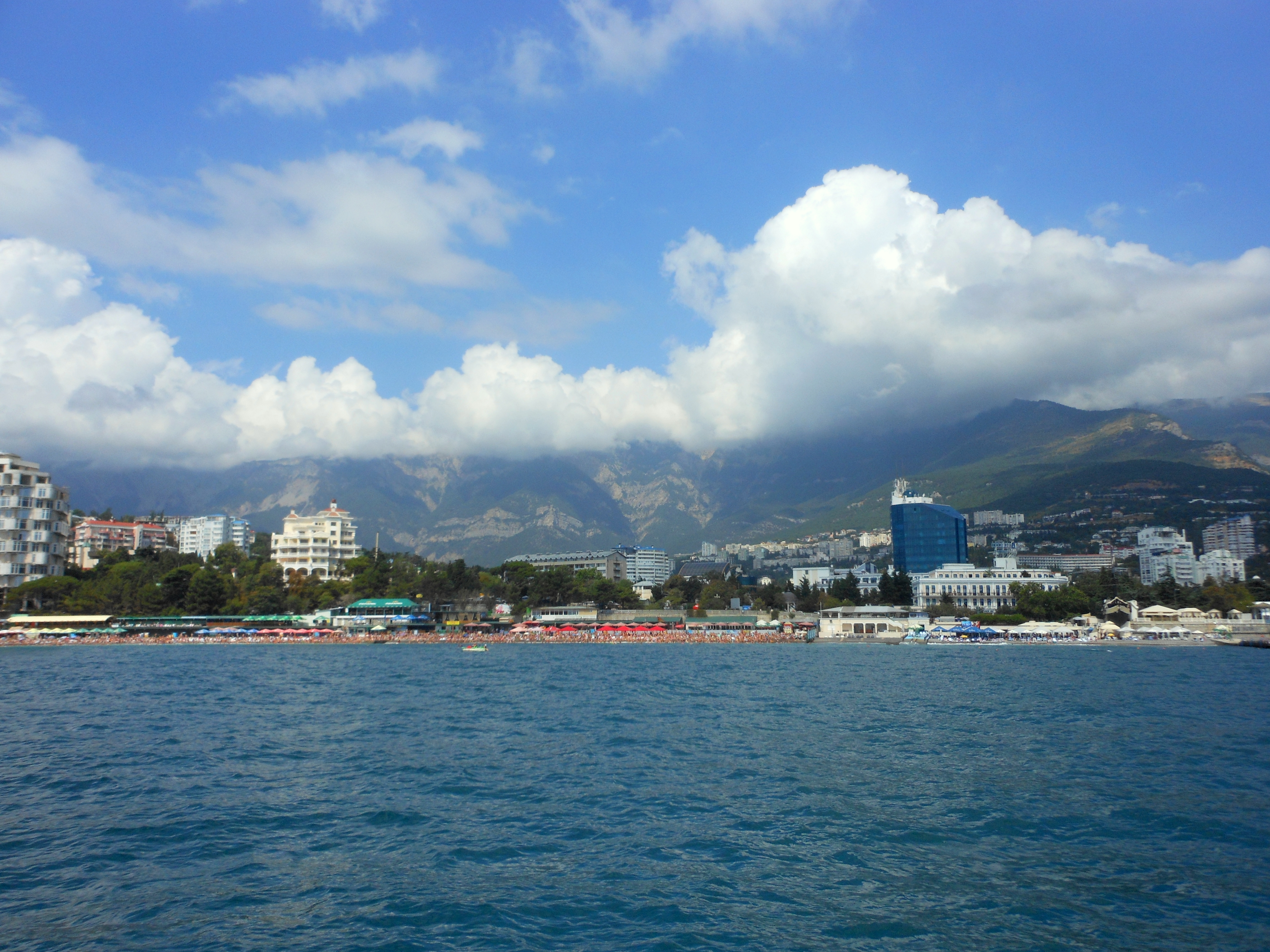 Население алушты. Ялта Ялос. Главный курорт Крыма. Один из лучших городов-курортов Крымского полуострова.. Курорт в Крыму 4 первая с.