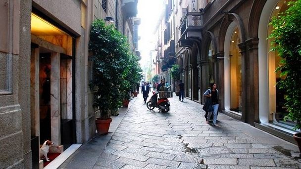 Улица della Spiga