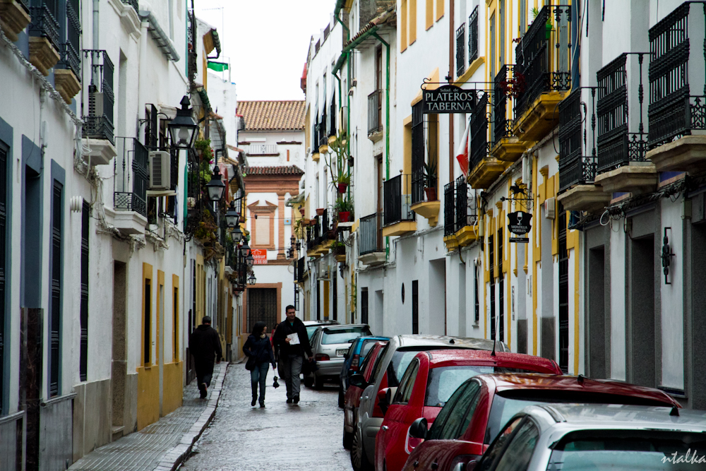 Узкие улицы городов Андалусии