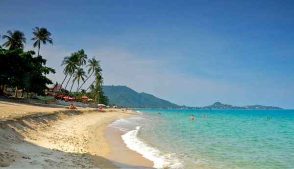 Лучшие пляжи Тайланда с белым песком, голубой водой на Пхукете. Фото