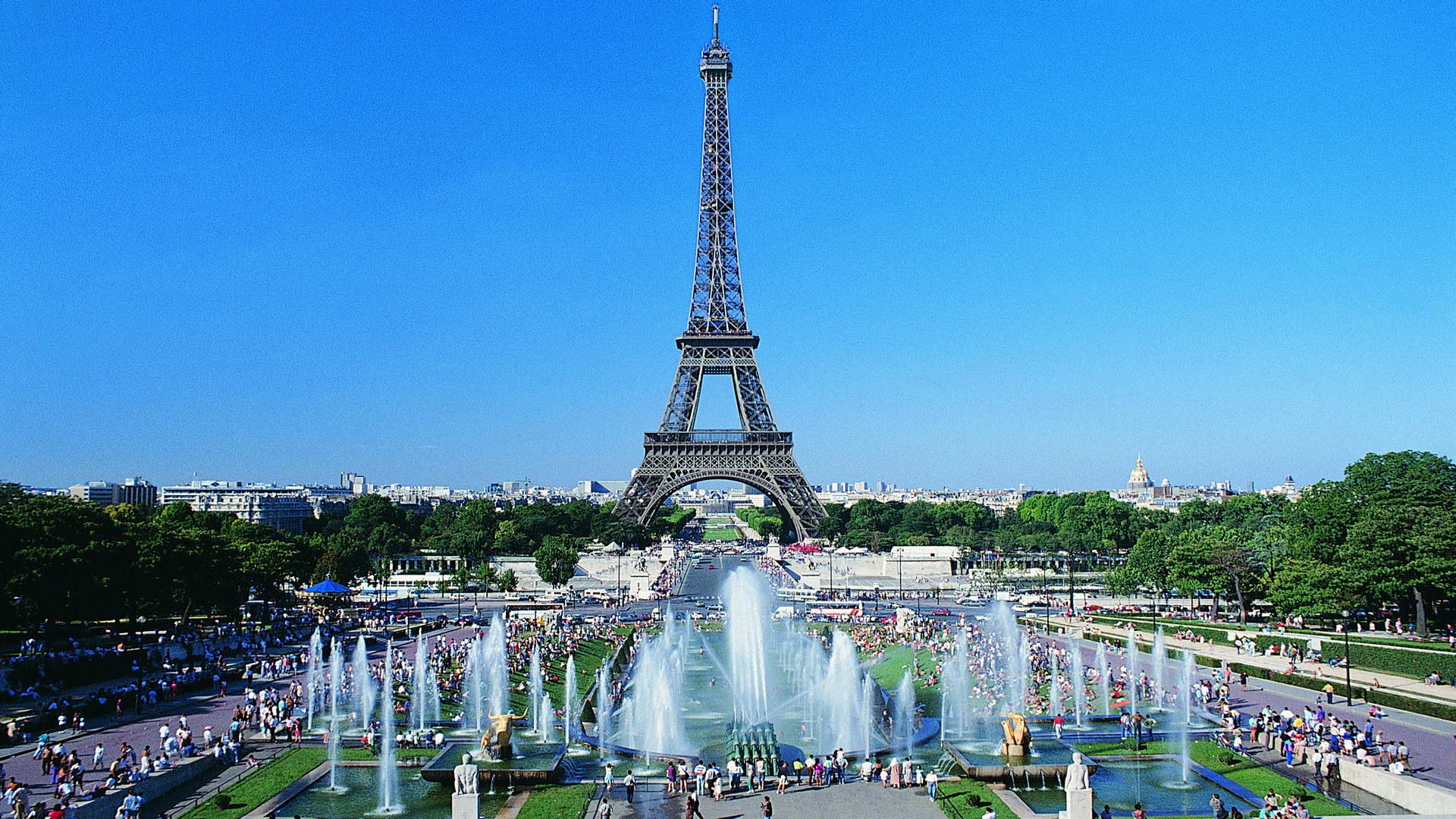 Эйфелева башня - Куда сходить в Париже